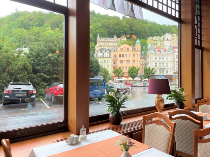 Pronájem hotelové restaurace, ulice Divadelní, Karlovy Vary